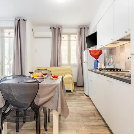 Casavacanzefranca - 14 *